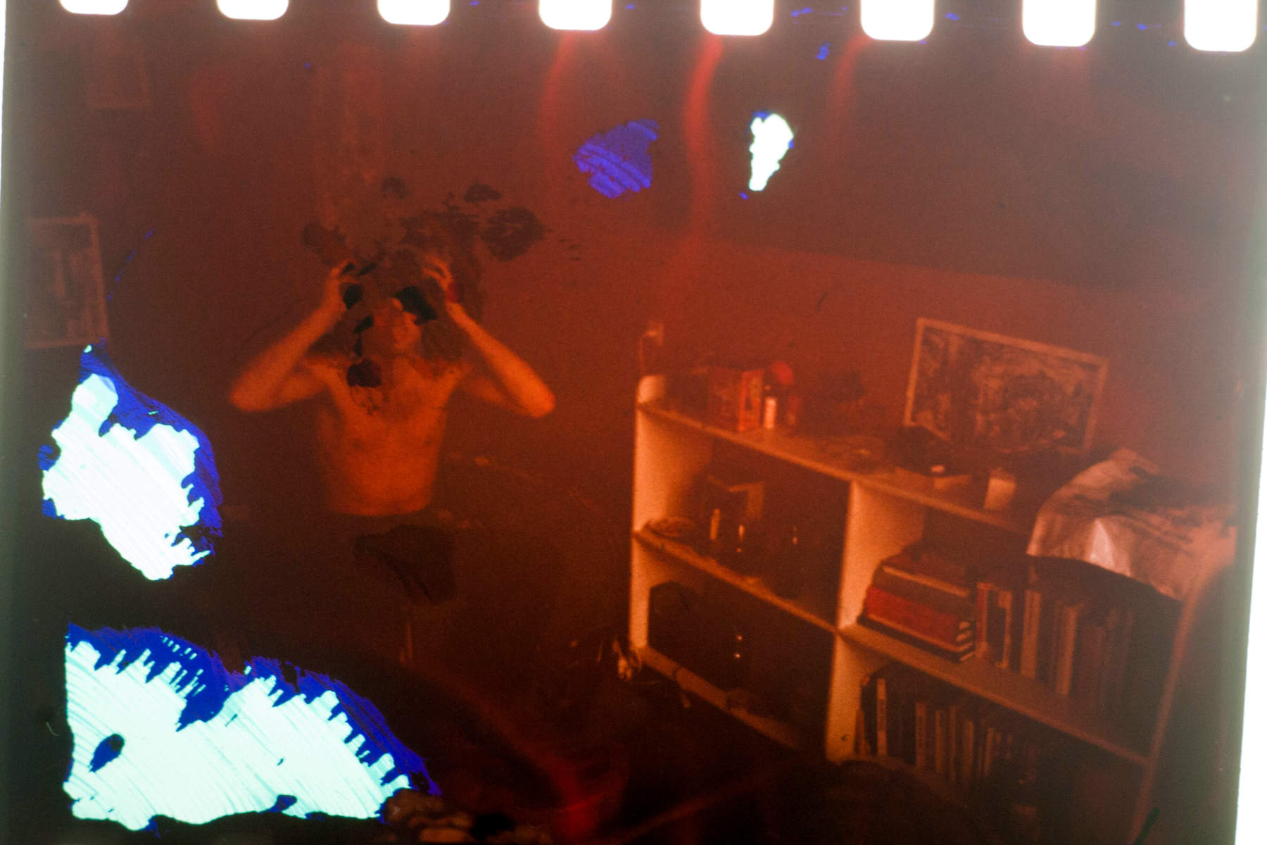 The slide got mysteriously damaged in development - and this was the 2nd shot; the 1st was OK.